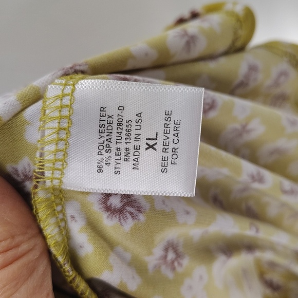 Beacon Apparel Pullover Blouse Size XL Green White Floral Print Ruffle Sleeve - Picture 7 of 9